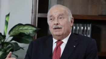 El Dr. Miguel Antonio Bernal, lidera la secretaría Presidencial para la Reorganización del Estado y Asuntos Constitucionales.