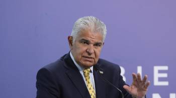 Jose Raul Mulino, presidente de Panamá durante un evento protocolar.