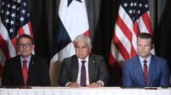 Autoridades de Panamá y Estados Unidos en la firma del Memorándum de Entendimiento.