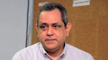 Pablo González, del Departamento de Epidemiología del Minsa.