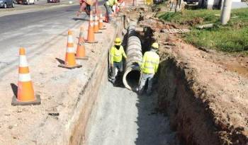 El proyecto abarca la construcción de un intercambiador vial y la rehabilitación de aproximadamente 6 kilómetros.