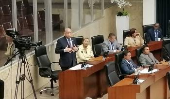 Robinson manifestó que es un argumento barato decir que el PRD se robó los dineros de la mina y pidió al ex ministro del MEF y al actual, explicar cómo se gastaron esos recursos.