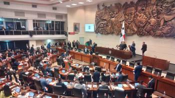Pleno realiza el tercer debate a las reformas a la CSS