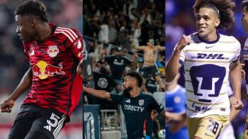 Los futbolistas panameños Omar Valencia (izq.), Aníbal Godoy (cen.) y Adalberto Carrrasquilla (der.).