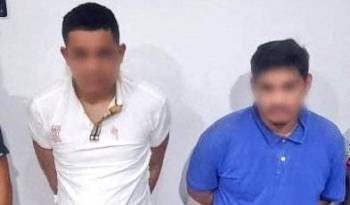 Entre los ‘indicios’ hallados por agentes figuran un fusil, dos pistolas, cargadores y dos vehículos.