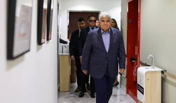 El presidente de la República, José Raúl Mulino, es acompañado por el canciller Javier Martínez y otros funcionarios, así como representantes del sector privado en su mision a Francia.