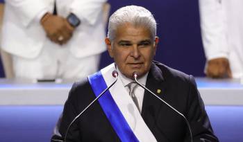 Según Mulino, recibió de la administración del expresidente Laurentino Cortizo un país con la economía duramente afectada.