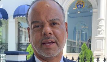 Robinson es secretario nacional de Relaciones Internacionales del PRD.