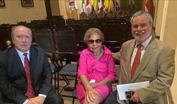 De izq. a der.: Juan Cristóbal Zúñiga, Mayin Correa y Enrique de Obarrio.
