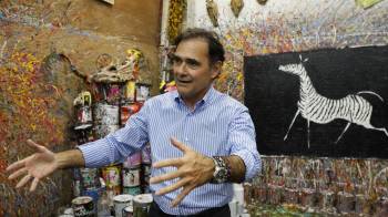 El artista panameño Eduardo Navarro.