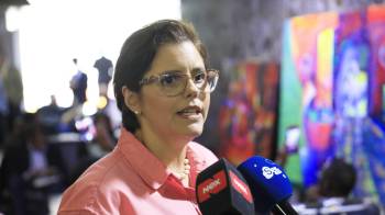Diputada Grace Hernández al momento que cuestionaba el memorándum de entendimiento entre Panamá y Estados Unidos.