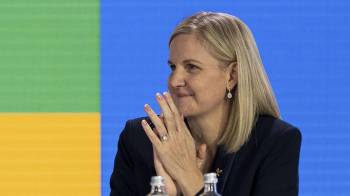 La zimbabuense Kirsty Coventry, durante la sesión de hoy del COI en la que ha sido elegida presidenta del Comité Olímpico Internacional (COI).