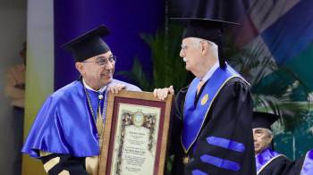 Tras críticas del presidente, el rector y docentes de la Universidad de Panamá reivindican su historia, compromiso democrático y labor académica.