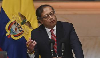Fotografía de archivo en la que se registró al presidente de Colombia, Gustavo Petro, durante un discurso, en Bogotá, Colombia.