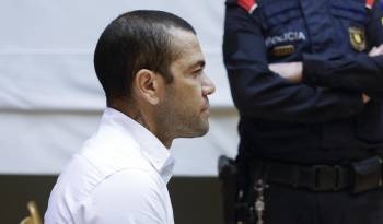 El exjugador brasileño del FC Barcelona Dani Alves, durante el juicio por la violación de una mujer en un baño de la discoteca Sutton de Barcelona en diciembre de 2022.