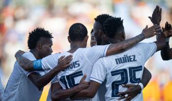 El equipo de la Selección Nacional de Panamá celebrando uno de los goles del partido.