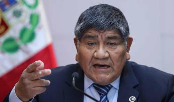 El ministro peruano de Energía y Minas, Rómulo Mucho.