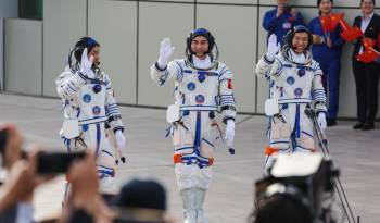 La misión, que tiene una duración prevista de seis meses, está comandada por el veterano astronauta Ye Guangfu.