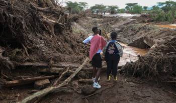 La comunidad internacional lamenta las muertes por las devastadoras inundaciones en Kenia