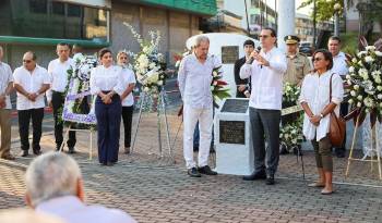 Miembros de la Asociación Centinelas del Canal de Panamá, también conmemoraron esta histórica fecha.