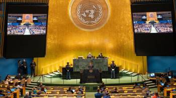 Santiago Peña, presidente de Paraguay, durante su intervención en una sesión especial de la Asamblea General de las Naciones Unidas.