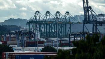 El puerto de Balboa, ubicado en la ciudad de Panamá, es uno de los dos puertos que se encuentran en medio de las ventas entre ambas empresas.