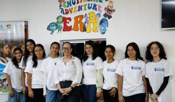 El programa Steam Girls beneficia a 20 chicas de Honduras y 20 de Panamá, entre las edades de 16 a 18 años.