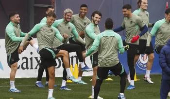 Los jugadores del Atlético, durante el entrenamiento de este martes. EFE/Juan Carlos Hidalgo