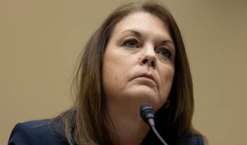 La directora del Servicio Secreto de Estados Unidos, Kimberly Cheatle, comparece ante la audiencia del Comité de Supervisión y Responsabilidad de la Cámara de Representantes, en el Capitolio de Washington. D. C.