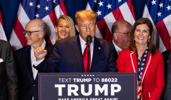 Donald Trump brindó un discurso luego de vencer a la exgobernadora de Carolina del sur Nikki Haley en las primarias republicanas del estado.