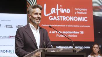 El director general del Forum Gastronomic Girona, Albert Labastida, habla durante la presentación del primer Congreso y Festival Internacional de Gastronomía Latina, 'Latino Gastronomic' en Puebla.
