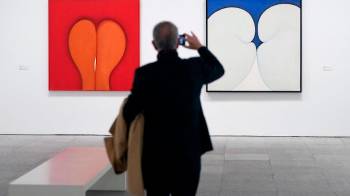 Se trata, según el director del Reina Sofía, Manuel Segade, ‘de la mayor y más ambiciosa retrospectiva jamás realizada’ de Huguette Caland.
