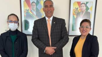 Luque Ferro asume la representación diplomática en el país andino mientras el Estado boliviano evalúa la solicitud de refugio del sindicalista Saúl Méndez.