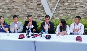 El memorándum fue firmado por Alfredo Enrique Pitty Mejía, presidente del partido en formación Relevo, y por el candidato presidencial de MOCA, Ricardo Lombana.
