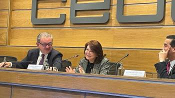 La directora de la Autoridad Nacional de Descentralización de Panamá, Roxana Méndez, durante el encuentro con empresarios del CEOE
