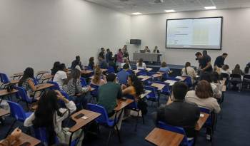 La entrega de las plazas se realizó este jueves en el segundo “Viva voz”, el cual es coordinado por las citadas entidades.