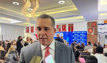 ‘Esperamos que los recursos lleguen a la población panameña sin distinción de partidos políticos’, dijo Quintero.