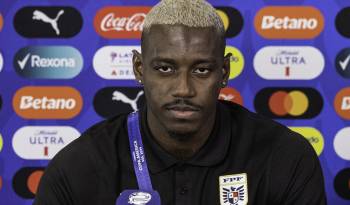 José Córdoba durante la conferencia de prensa previo al partido contra Estados Unidos.