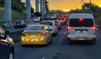 La inversión de carriles se extenderá hasta la 7:30 pm.