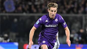 Edoardo Bove, del Fiorentina, durante el partido de fútbol de la Serie A.