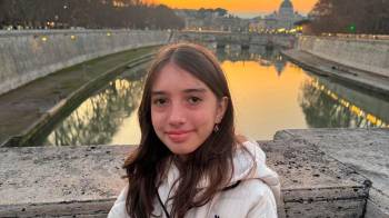 Teresa Caro, ganadora del concurso de cuentos de la Fundación Gabo.