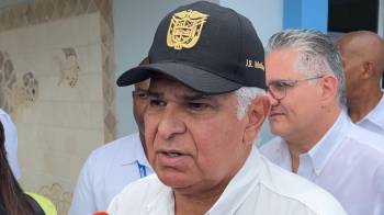 A Mulino lo acompañan en esta gira varios ministros y autoridades nacionales.