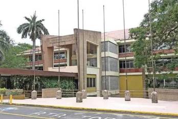 La Biblioteca Nacional posee el registro bibliográfico del país.