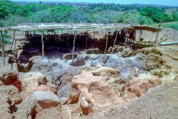 Excavaciones de campo del Cerro Juan Díaz, ubicado en la Península de Azuero en las tierras bajas costeras del Pacífico central de Panamá.