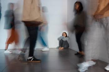 Las especialistas coinciden en que cuidar la salud mental es tan importante como cumplir con las exigencias académicas