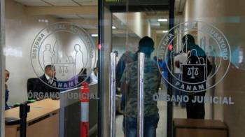 Jaén luego de escuchar a las partes intervinientes expresó que, en la querella presentada en contra de los comunicadores sociales, la supuesta víctima carece de legitimidad