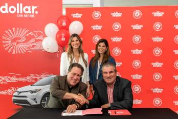 Por Grupo CRS, Eduardo Márquez Salerno, presidente; Fanny Márquez, CEO y Sofía Márquez, directora Administrativa y Financiera; y por Dollar Car Rental, Bob Barton, senior VP – Global Franchise Operations.