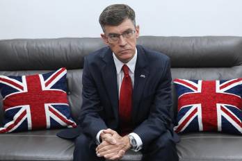 James Dauris, Embajador británico en Panamá