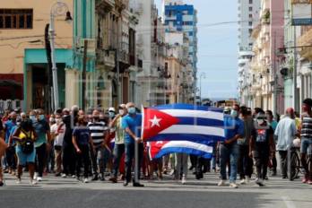 Las manifestaciones en Morón reflejan el creciente descontento social en Cuba ante la crisis energética, la falta de alimentos y el deterioro económico.
