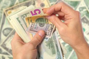 Un tercio de los remitentes de dinero en el mundo ha sufrido estafas electrónicas en plataformas de pago.